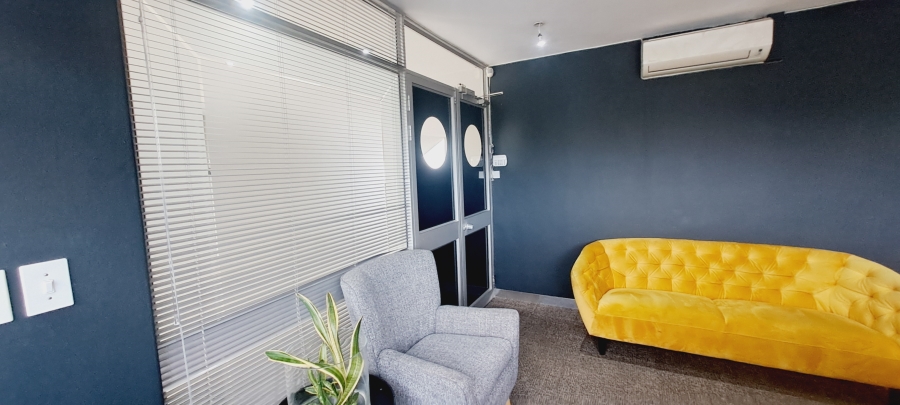To Let commercial Property for Rent in Bo Oakdale Western Cape